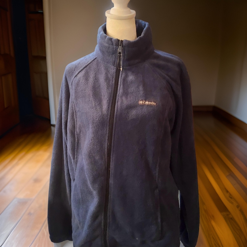 1 Preloved Size L Blue Columbia  Jacket